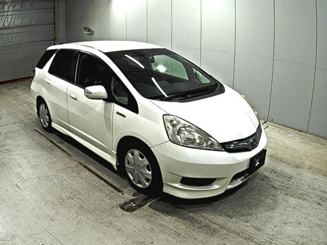 4268 HONDA FIT SHUTTLE GP2 2013 г. (LAA Okayama)